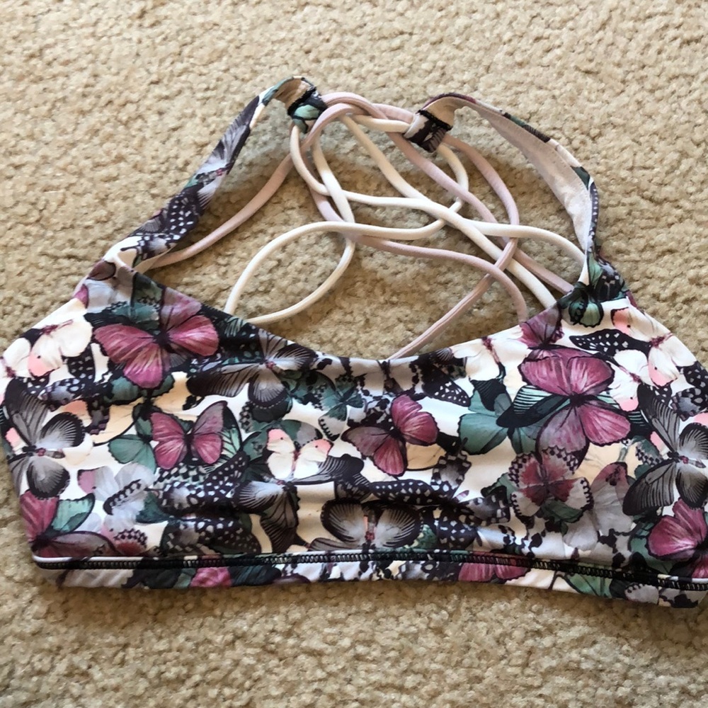 Lululemon bra size 6